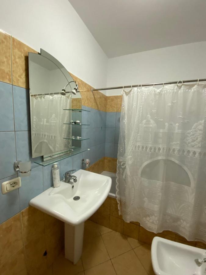 Noar Apartment Sarandë Exteriér fotografie